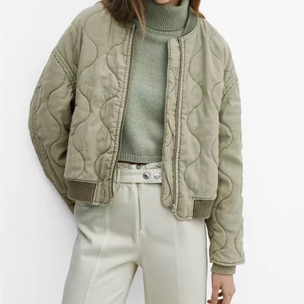 NWT Mango (MNG) quilted bomber jacket